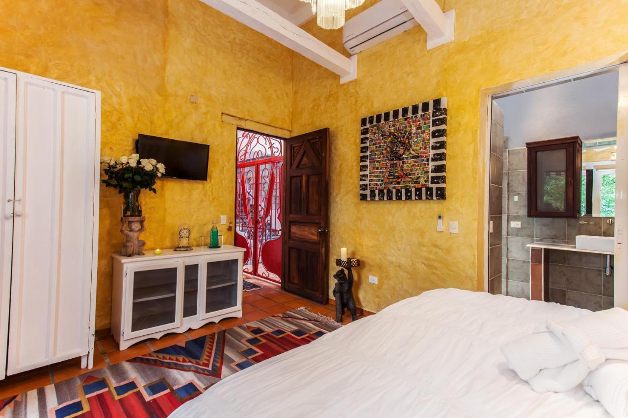 Garlands Del Rio Riverside Boutique Hotel 푸에르토 발라타 외부 사진