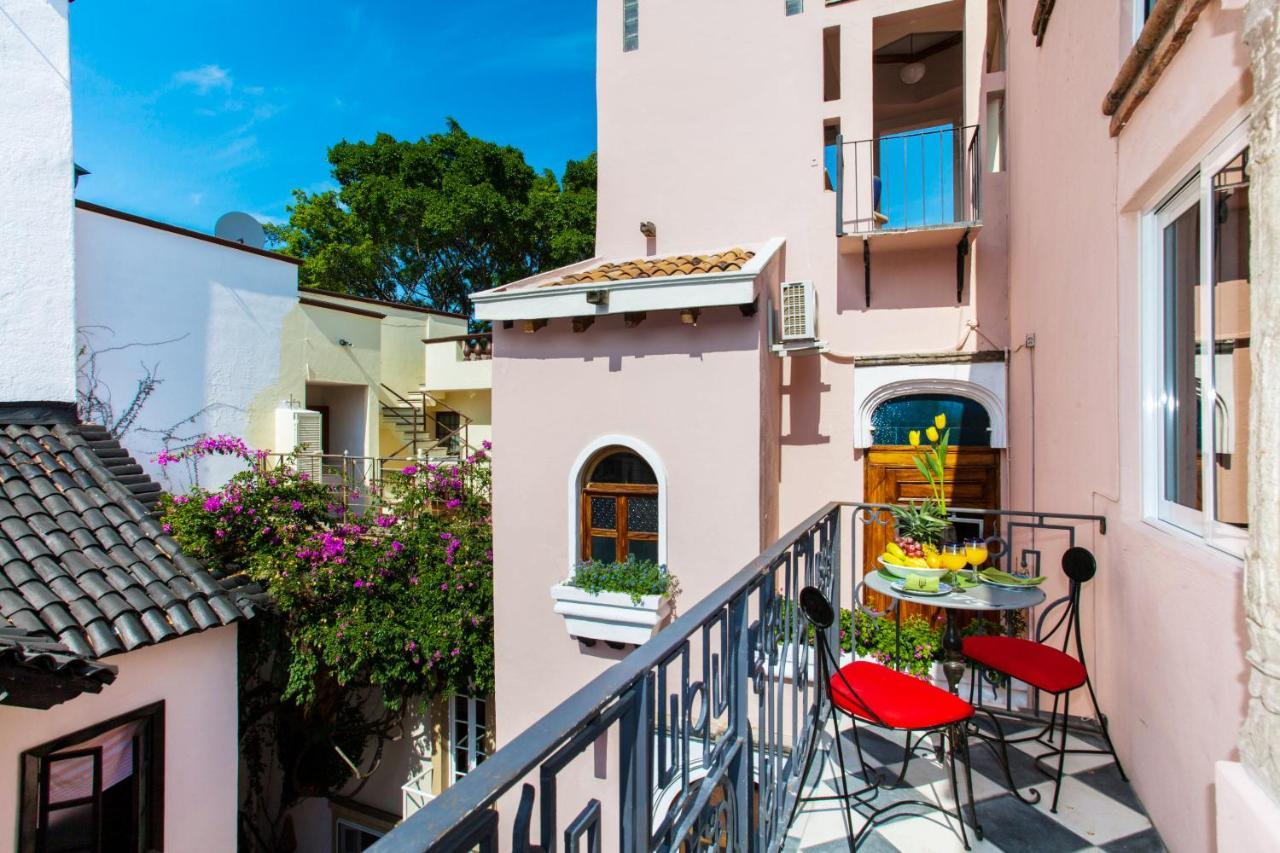Garlands Del Rio Riverside Boutique Hotel 푸에르토 발라타 외부 사진